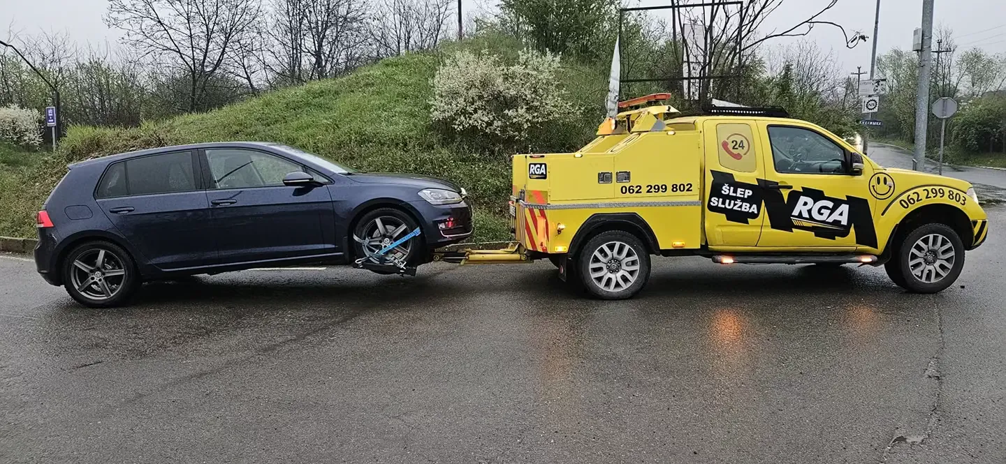 RGA prevoz putničkog vozila na šlep platformi