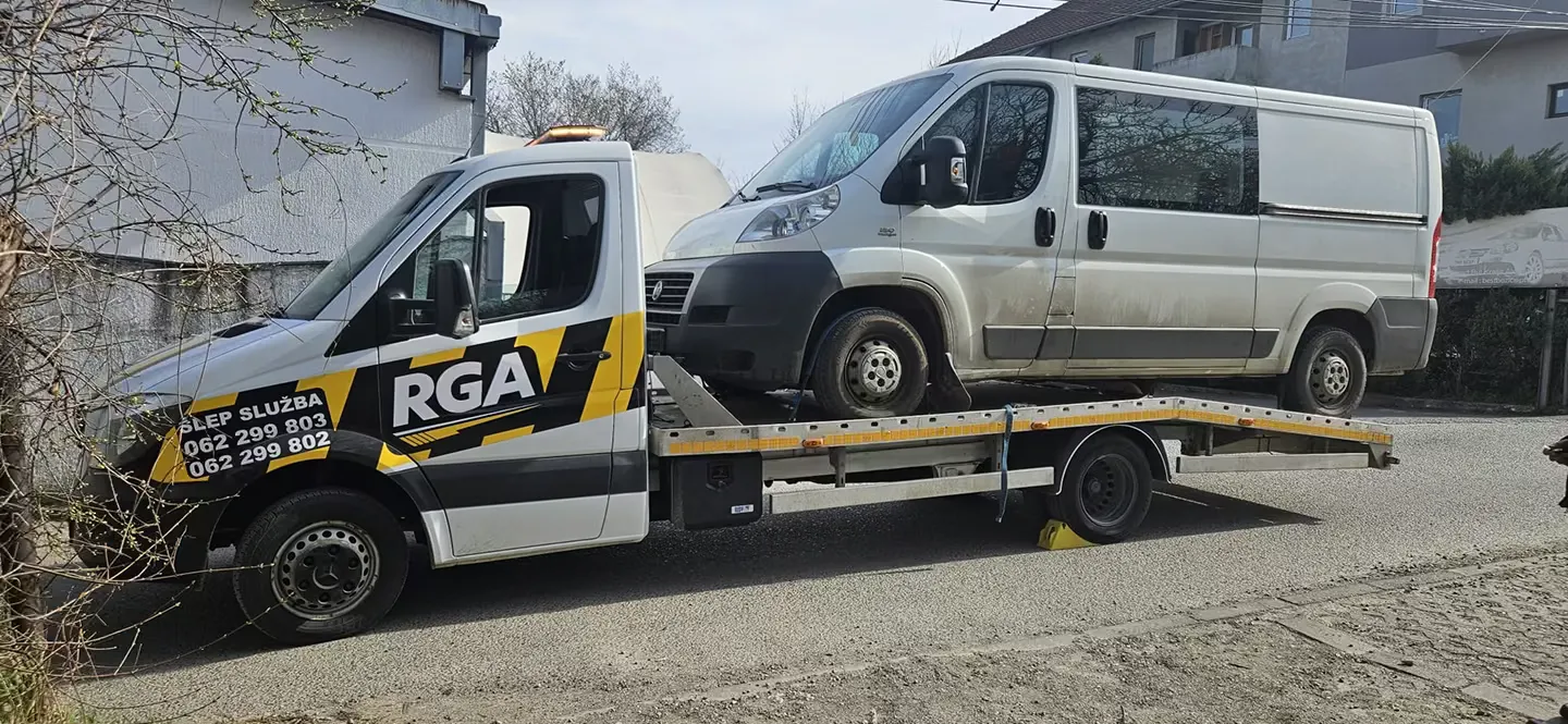 RGA šlep vozilo za prevoz kombija i pikap vozila