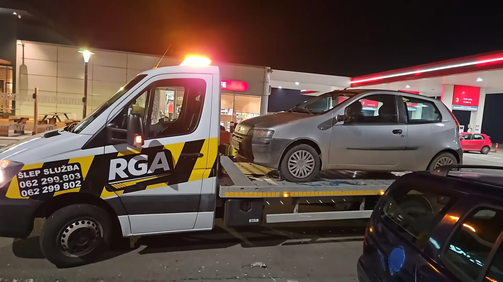 RGA šlep vozilo tokom transporta vozila